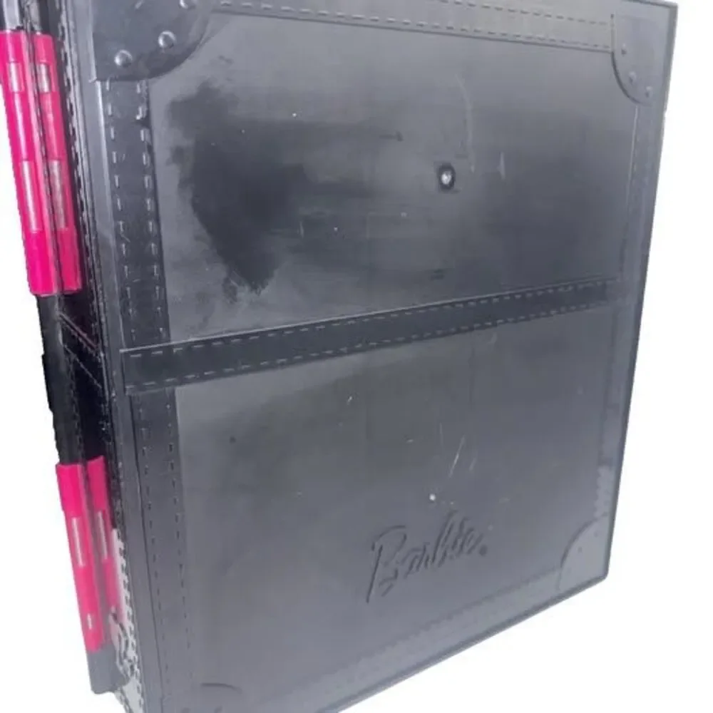 Barbie Fashionista Ultimate PINK Closet Portable Wardrobe ~ inc. clothing/acc.